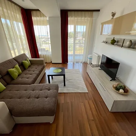 Alcovista Summerland * Mamaia
